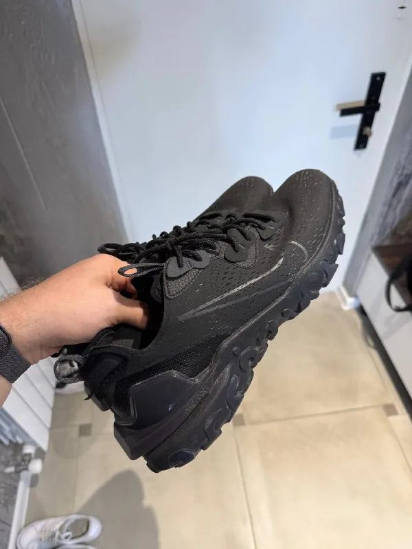 Кросівки Nike Men's React Vision Shoes 1