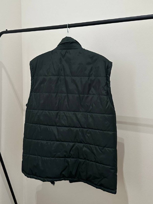 Жилетка L, Худи Travis Scott M, Рубашка чёрная H&M L, Рубашка льняная wrangler L, Шорты M 2