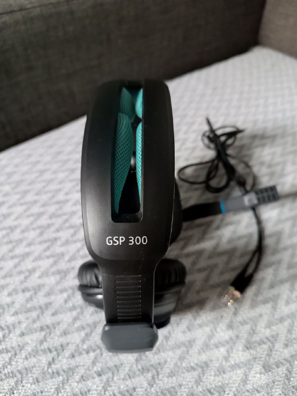 Продам проводные наушники Sennheiser gsp300 4