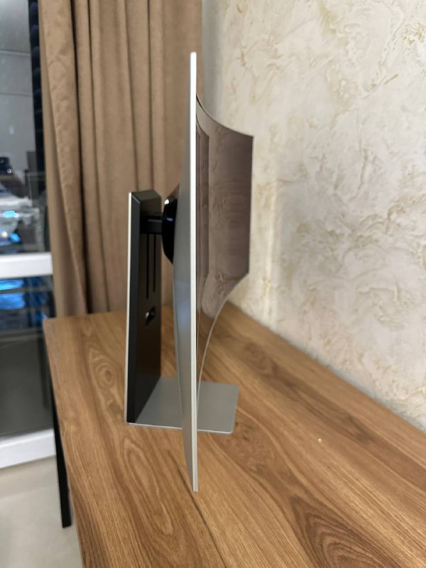 Samsung 34'' Odyssey OLED G8 Monitor 3