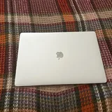 MacBook Pro 16 2