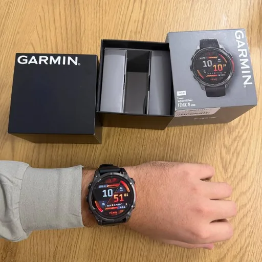 Garmin Fenix 8, часы