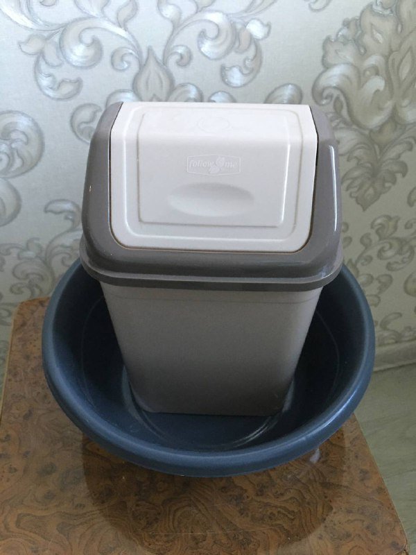 Мини мусорное ведерко, тазик, бахилы, кофеварка, чехол для Айфон, искусственный тюльпан, пододеяльник, штанишки XS, белые брюки XS