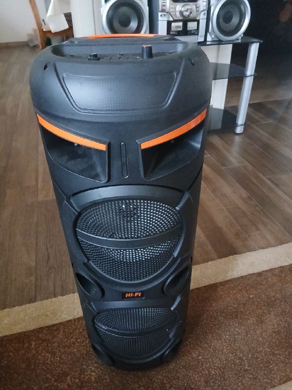 Колонка с микрофоном 3