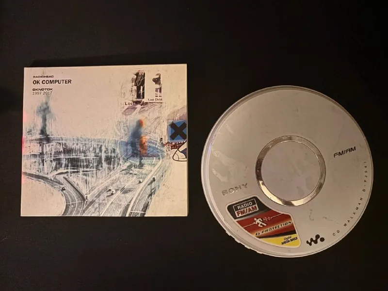 Sony Walkman D-FJ041, Radiohead OK Computer 1