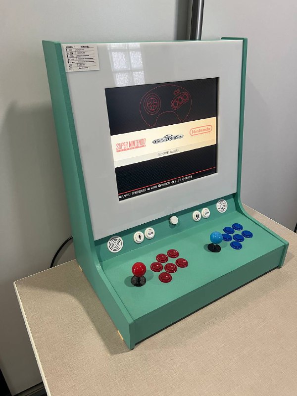 Аркадный игровой автомат с классическими играми 3