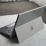 Microsoft Surface Pro 6 12.3" i5 8GB 256GB SSD 1