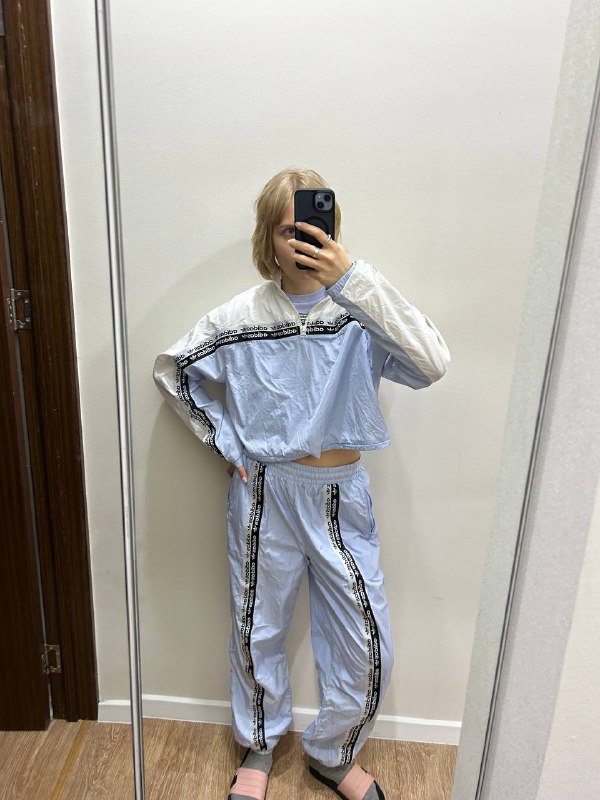 Костюм Adidas из футболки, штанов и куртки 6