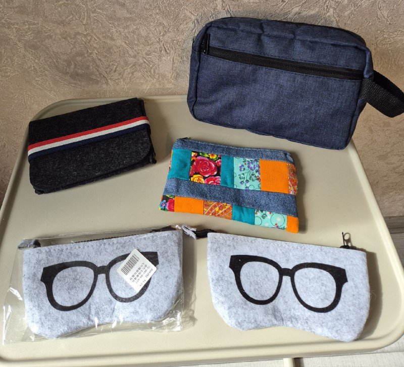 Броши, сумки, фартук, ремень, серьги, прихватки, часы, платье 2