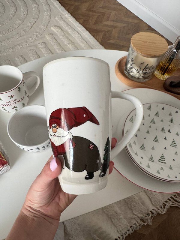 Новогодний набор посуды из кружек и тарелок 5