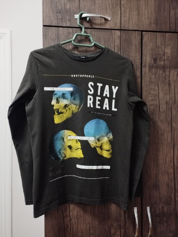 Clothes in perfect condition, sizes S-M 2