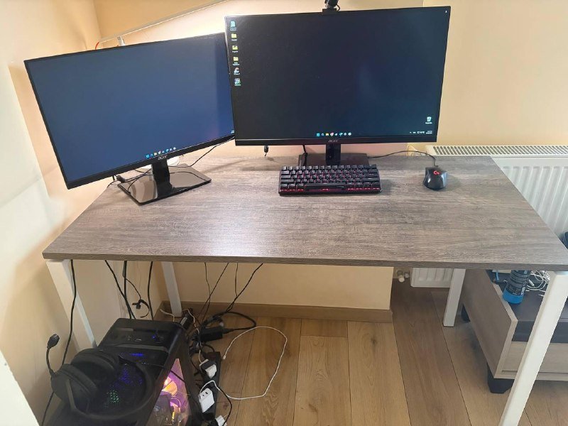 Стол серый, стол белый, кресло игровое, кресло офисное