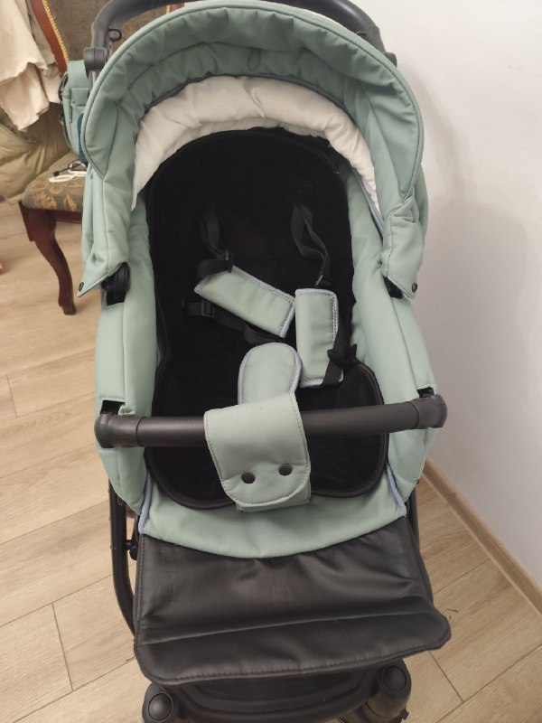 Коляска Adamex Neonex Oasis 2x1 с автолюлькой и аксессуарами 5
