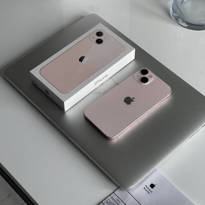 iPhone 13 Pink 128GB 1
