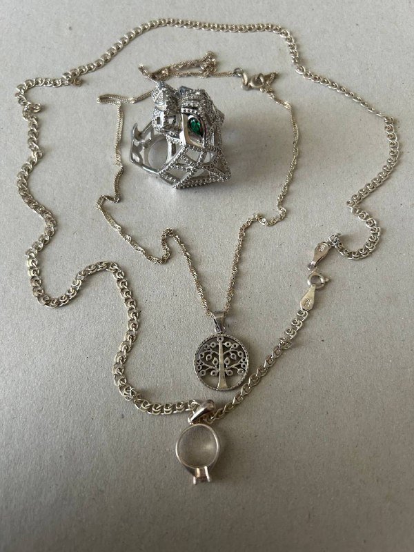 Серебряное кольцо и цепочки