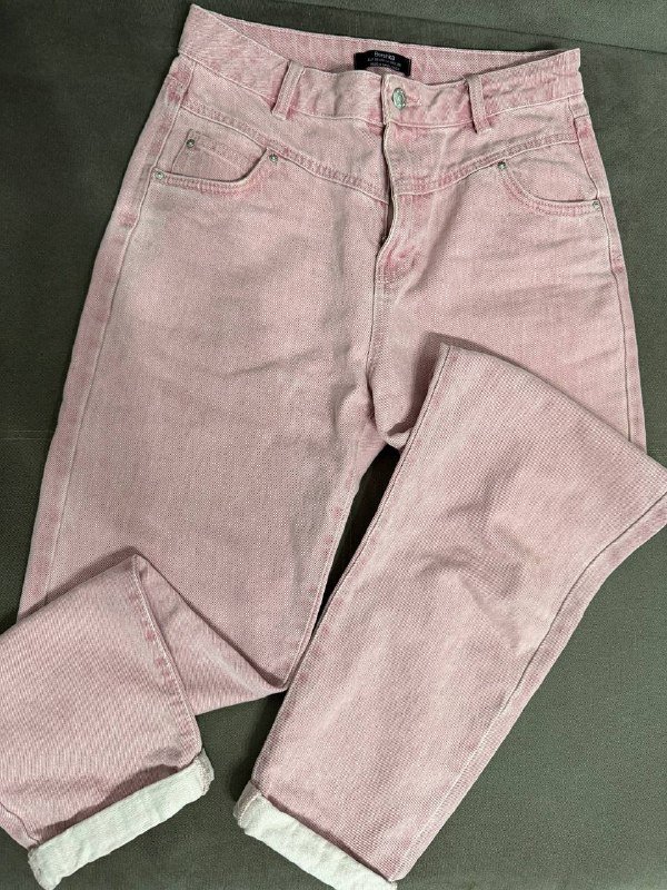 джинсы зара, кожаные брюки bershka, брюки h&m, розовые джинсы bershka, футболка 7