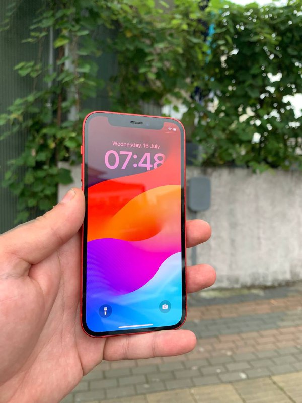 iPhone 12mini 64GB Red, iPhone Xs 64GB Silver