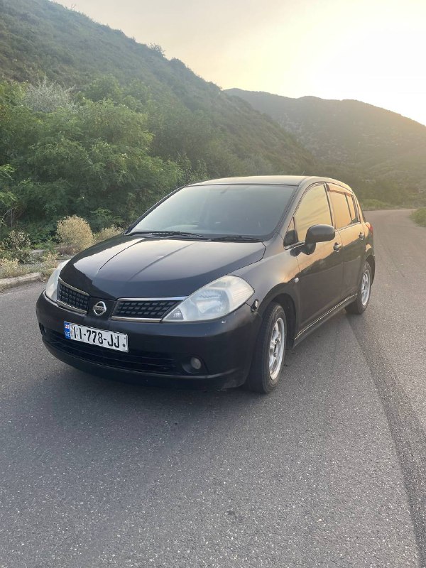 Nissan car 2