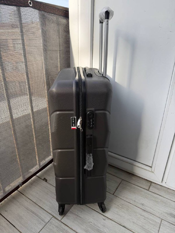 Чемодан пластиковый ABS 7