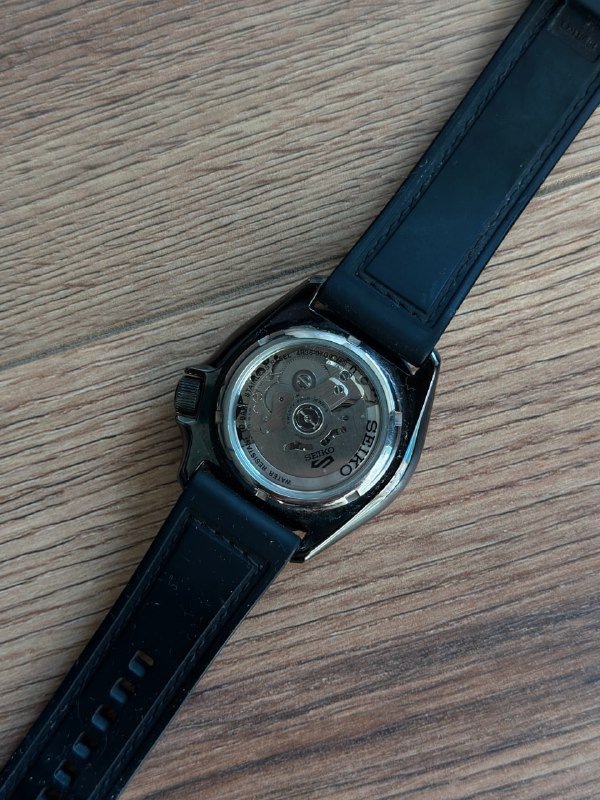 Часы Seiko 5 Sports автомат, чёрный циферблат 4
