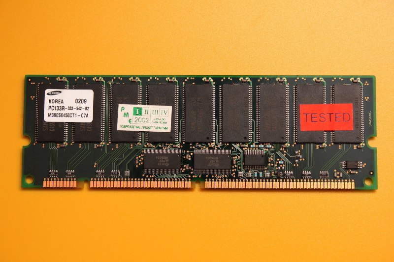 SDRAM PC133 ECC SAMSUNG, DDR 512MB PC3200 DIMM, PCI TV-TUNER AVerMedia Studio 307, DDR400 256MB DIMM JetRam, IDE ATA кабель, DDR400 512MB Kingston