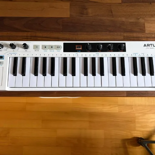 MIDI-клавиатура Arturia Keystep 37