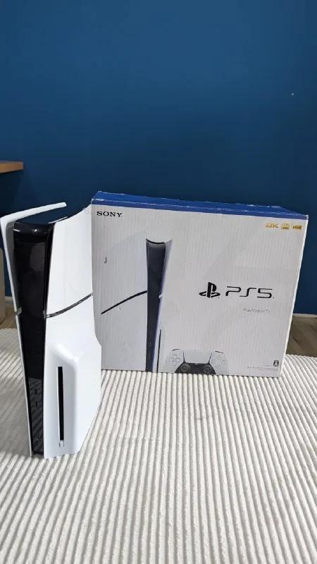 PlayStation 5 Slim, дисковая версия 1