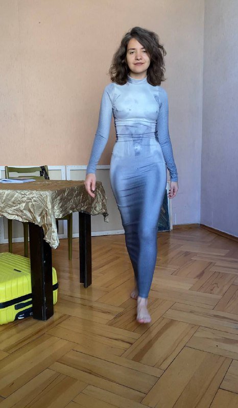 Платье с голым принтом 3