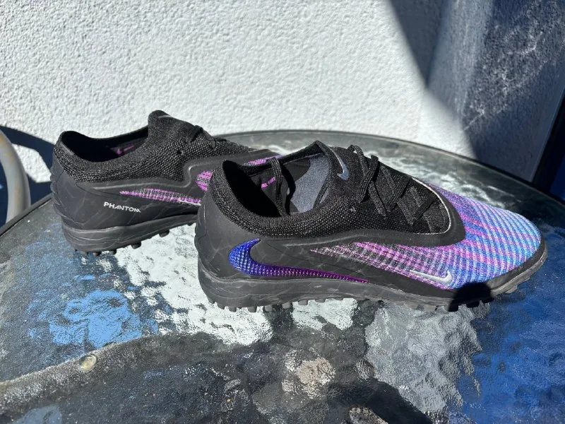 Nike Phantom бутсы 1