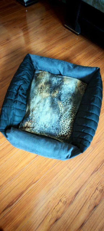 Теплое одеяло, платье, небулайзер, лежанка для кошек, мобильник, пианино игрушка, столовые приборы 7