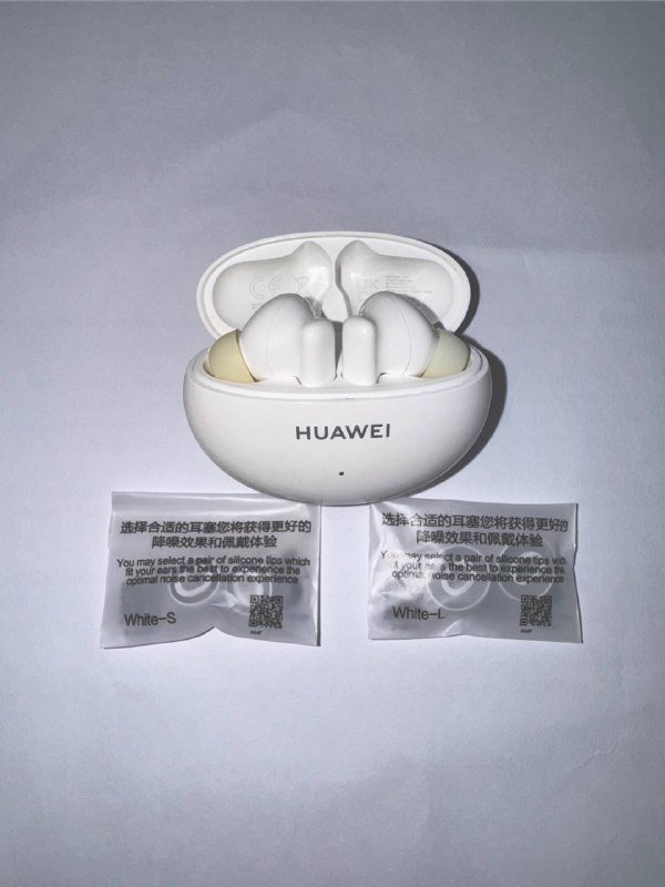 Книги Harry Potter, стихи Холзи, наушники Huawei FreeBuds, часы Apple Watch 4