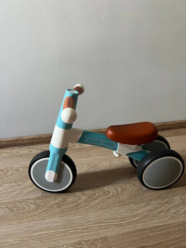 Беговел Hape first ride для детей 1-3 года