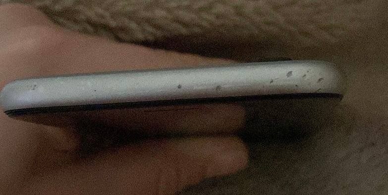 iPhone S 3
