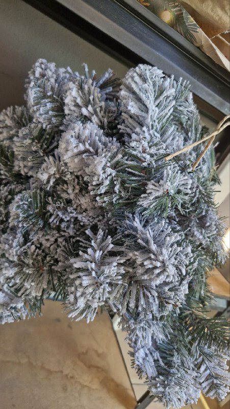 Большая искусственная ёлка 170 см с игрушками 2