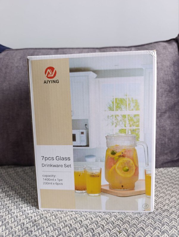 Пледы, набор графин со стаканами, емкости, кухонные приборы, чайник, обогреватель 2