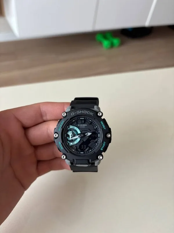 Casio G-SHOCK GA-2200M-1A 1