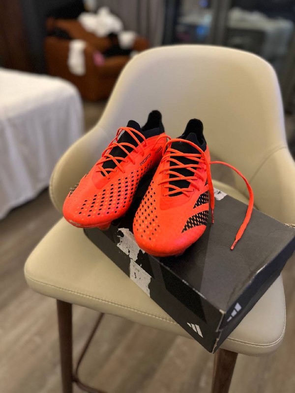 Adidas predator футбольные бутсы 41 2