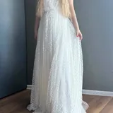 Сумка Guess, балетки, туфли мюли, платье, дверь для кота, стулья, БАДы 4