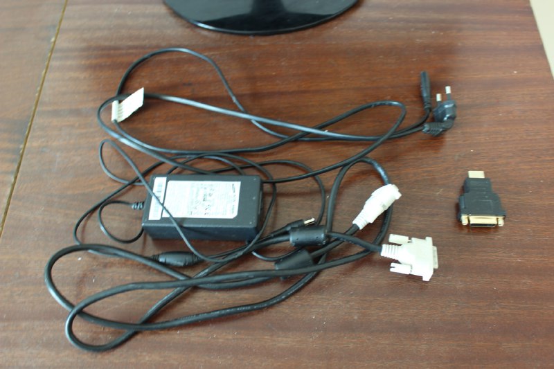 Монитор Samsung S22A300B 2