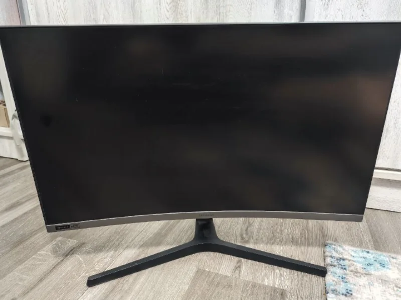 Samsung C27RG50 монитор 1
