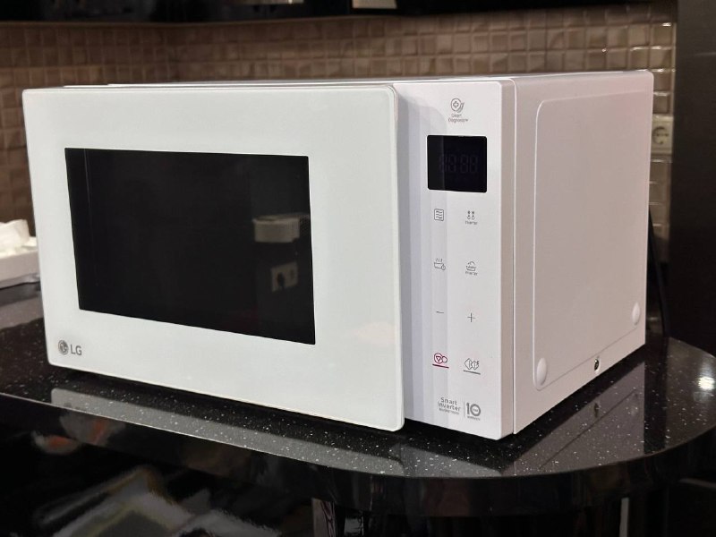 Микроволновая печь LG MS2336GIH Smart Inverter 23LT