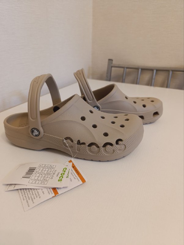 Новые оригинальные Crocs Baya бежевые мужские размер 41-42