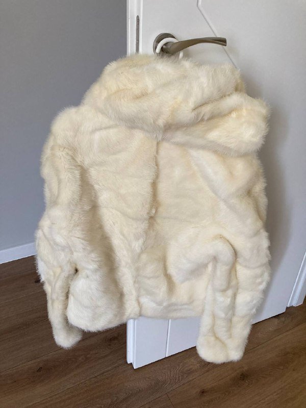 Куртка кожаная armani jeans, шуба белая норка, шуба коричневая бобер 8