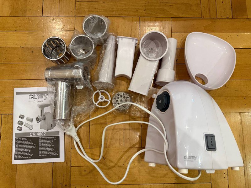 мясорубка с насадками, наборы контейнеров, просеиватель муки, кофемолка, формы для выпечки 2