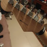 Fender Stratocaster, усилитель Behringer TG-30 5
