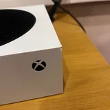 Xbox series S и геймпад 5