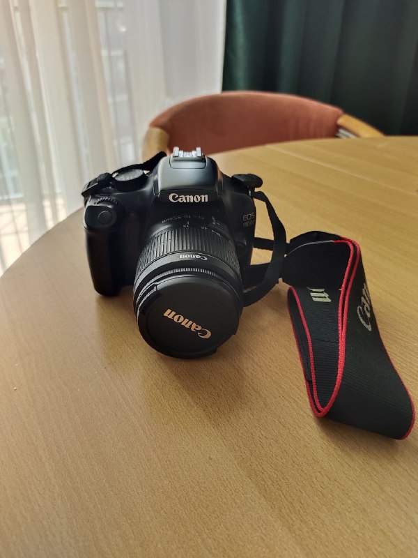 Canon EOS 1100d