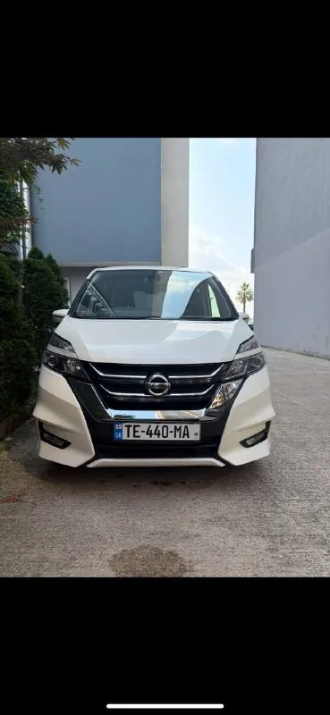 Nissan Serena 2016 1