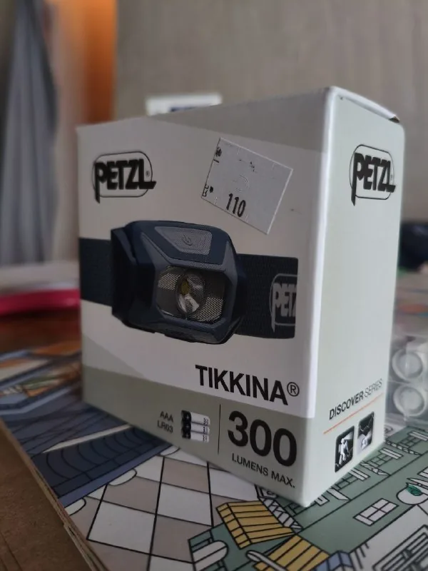 Налобный фонарик Petzl Tikkina 300