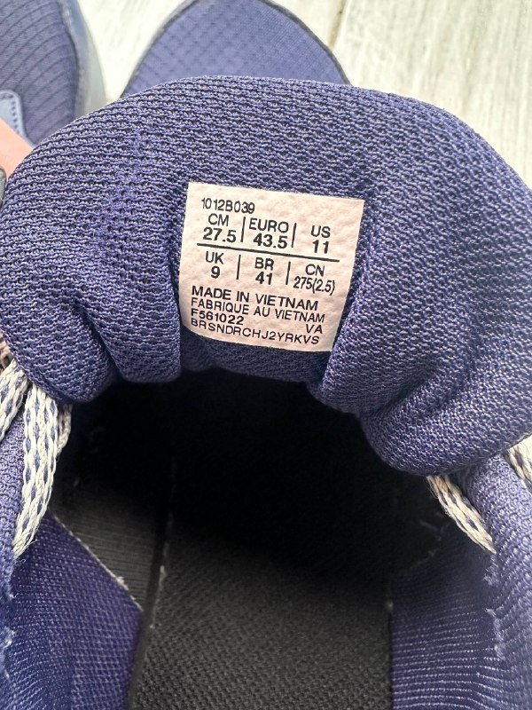 Кроссовки ASICS, кеды Converse 42-43 размер 6